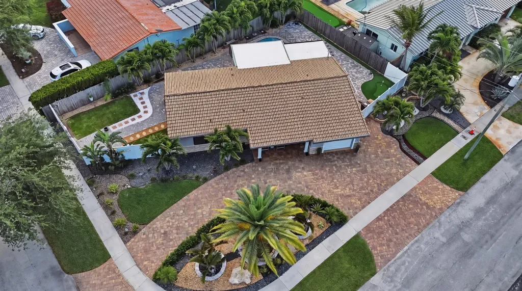 5031 NE 23rd Terrace Lighthouse Point FL 33064