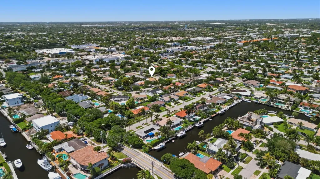 5031 NE 23rd Terrace Lighthouse Point FL 33064