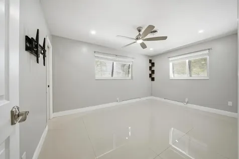 5031 NE 23rd Terrace Lighthouse Point FL 33064