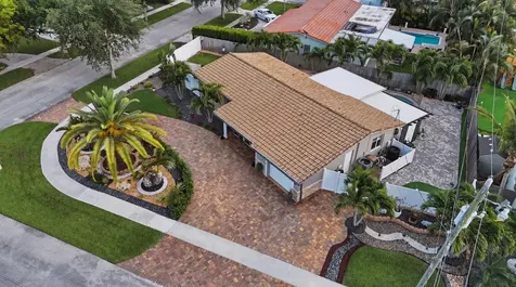 5031 NE 23rd Terrace Lighthouse Point FL 33064