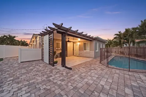 5031 NE 23rd Terrace Lighthouse Point FL 33064