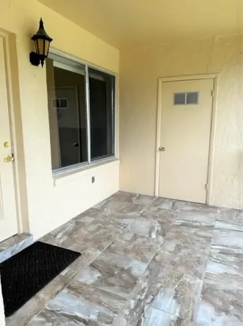 441 Pine Glen Lane Greenacres FL 33463