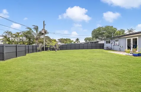 8781 NW 15th Street Pembroke Pines FL 33024