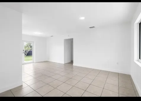8781 NW 15th Street Pembroke Pines FL 33024