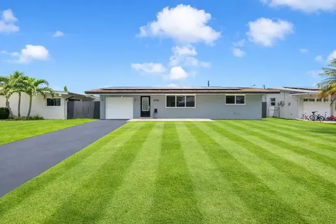 8781 NW 15th Street Pembroke Pines FL 33024