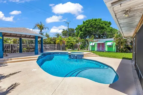 614 SE Flamingo Avenue Stuart FL 34996