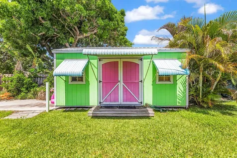614 SE Flamingo Avenue Stuart FL 34996