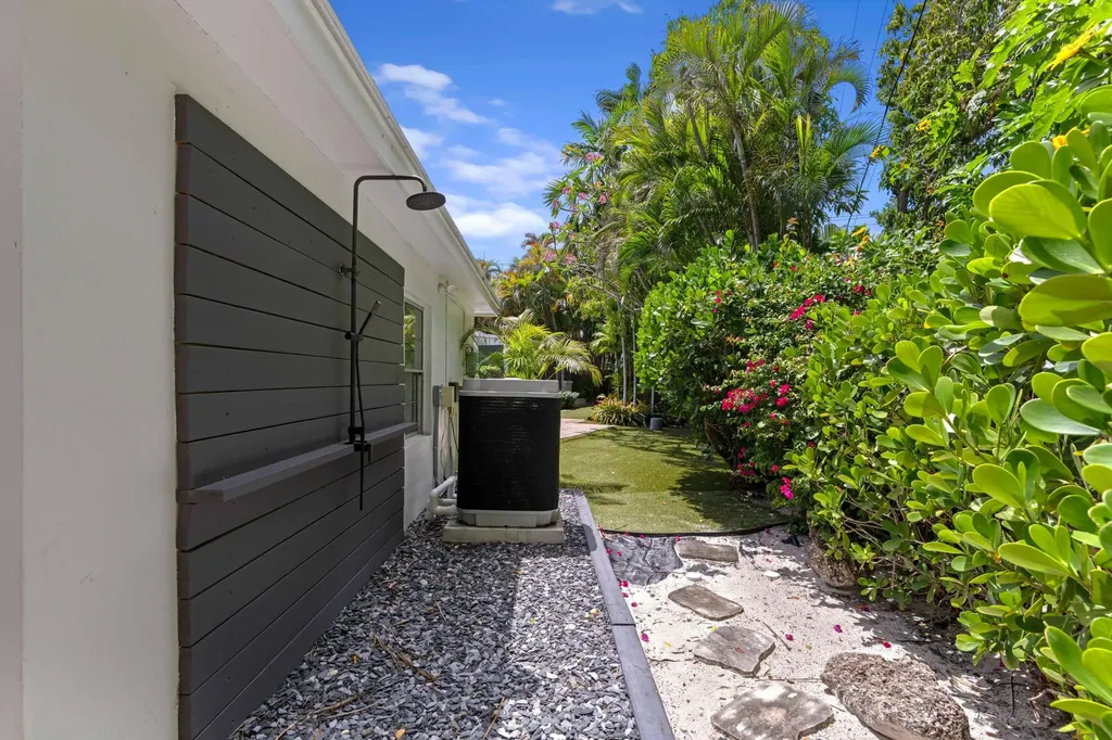 338 Princeton Drive Lake Worth Beach FL 33460