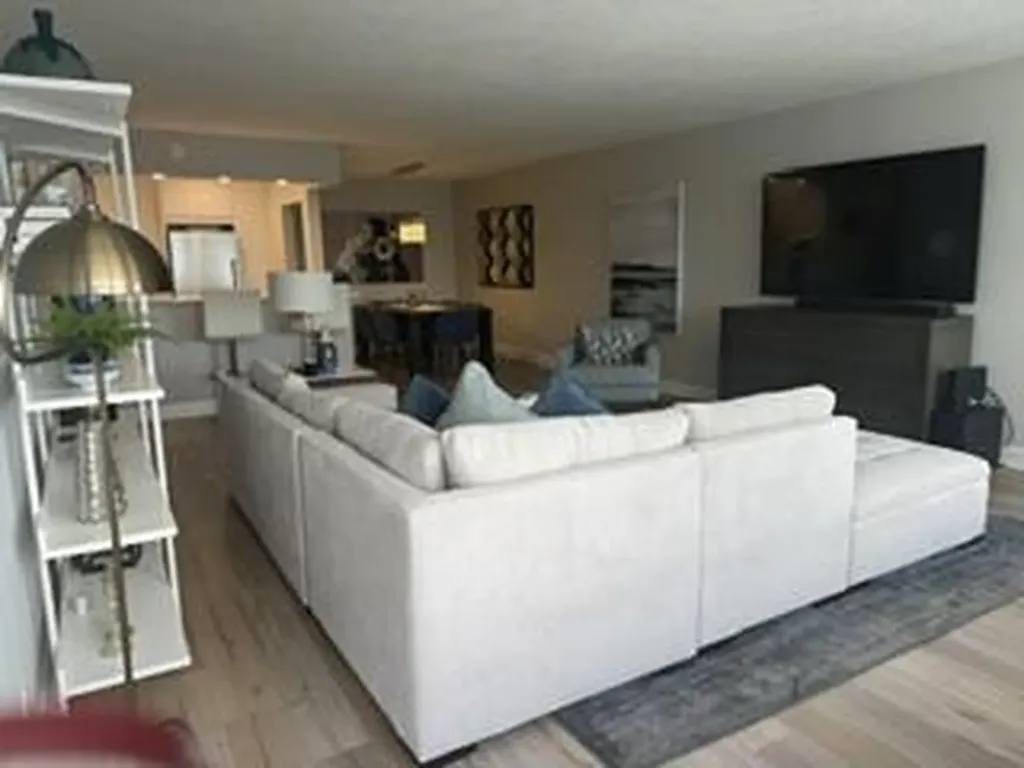 1170 N Federal Highway Fort Lauderdale FL 33304