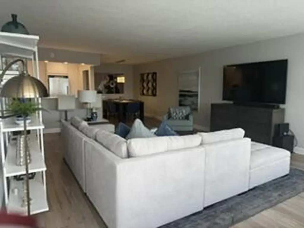 1170 N Federal Highway Fort Lauderdale FL 33304