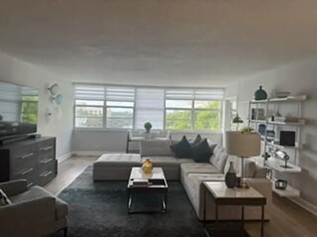 1170 N Federal Highway Fort Lauderdale FL 33304