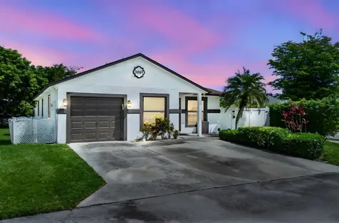 5661 Boynton Bay Circle Boynton Beach FL 33437