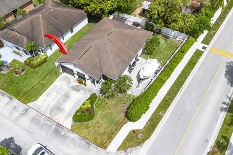 5661 Boynton Bay Circle Boynton Beach FL 33437
