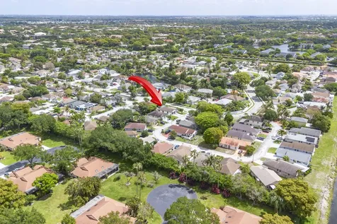 5661 Boynton Bay Circle Boynton Beach FL 33437