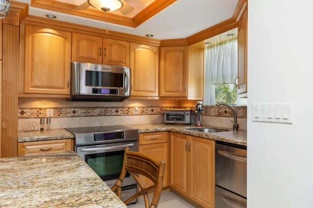 2731 NE 14th Street Causeway Pompano Beach FL 33062