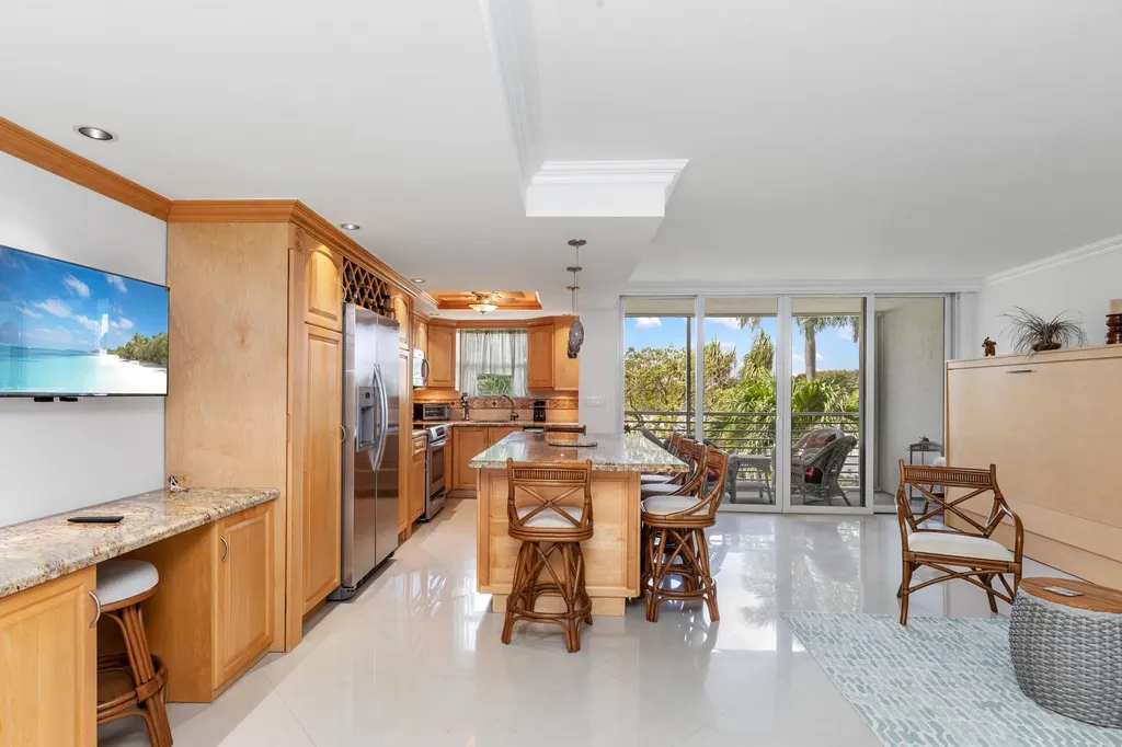 2731 NE 14th Street Causeway Pompano Beach FL 33062
