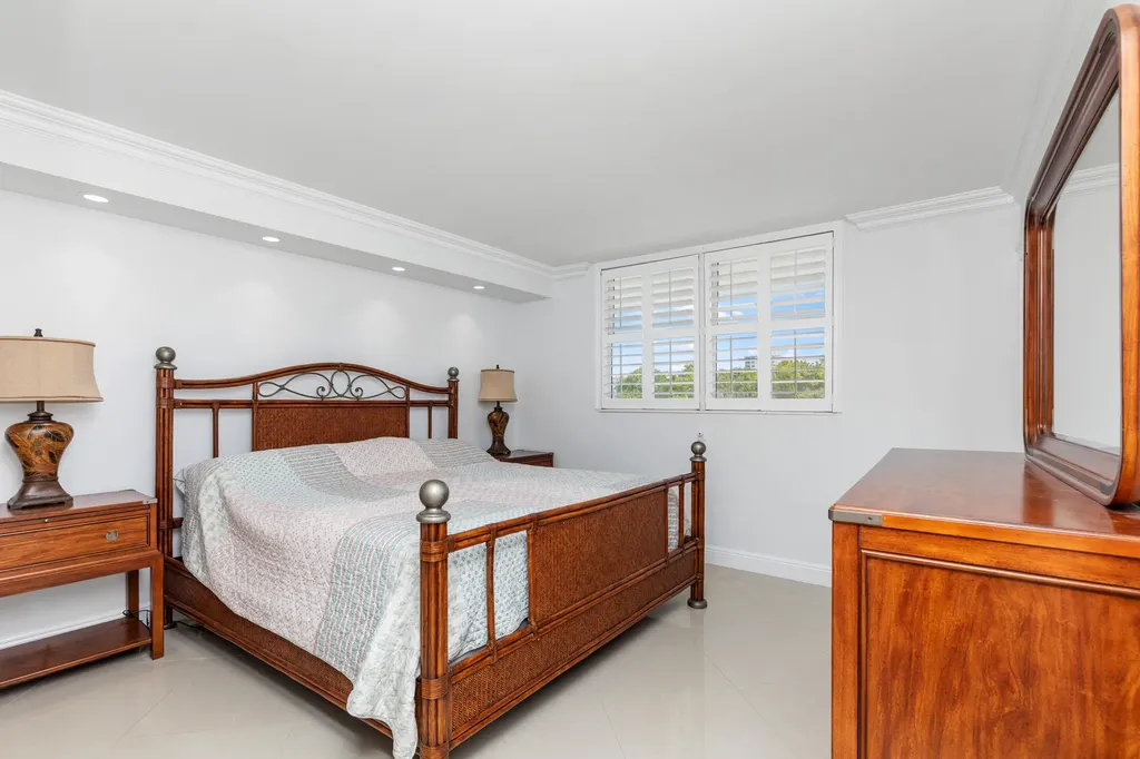 2731 NE 14th Street Causeway Pompano Beach FL 33062
