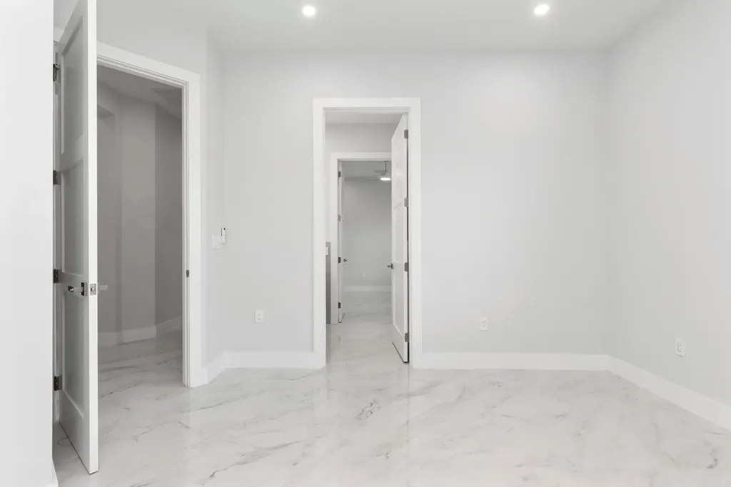 11000 SW 30th Court Davie FL 33328