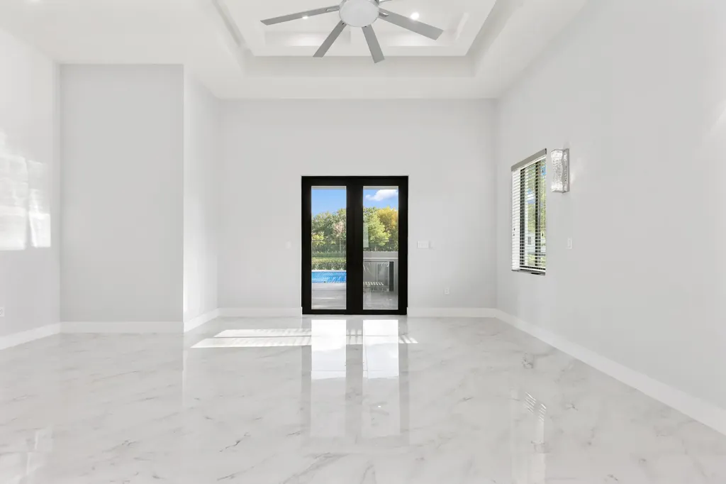 11000 SW 30th Court Davie FL 33328