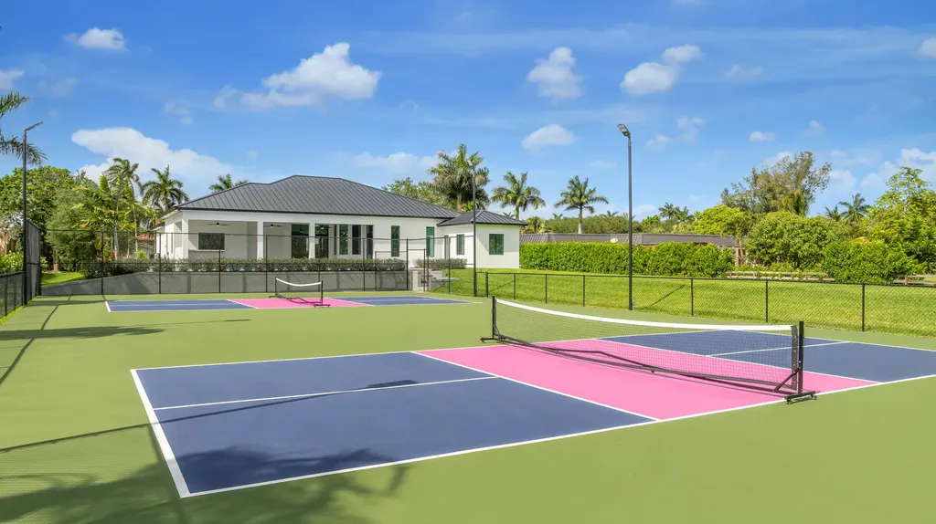 11000 SW 30th Court Davie FL 33328