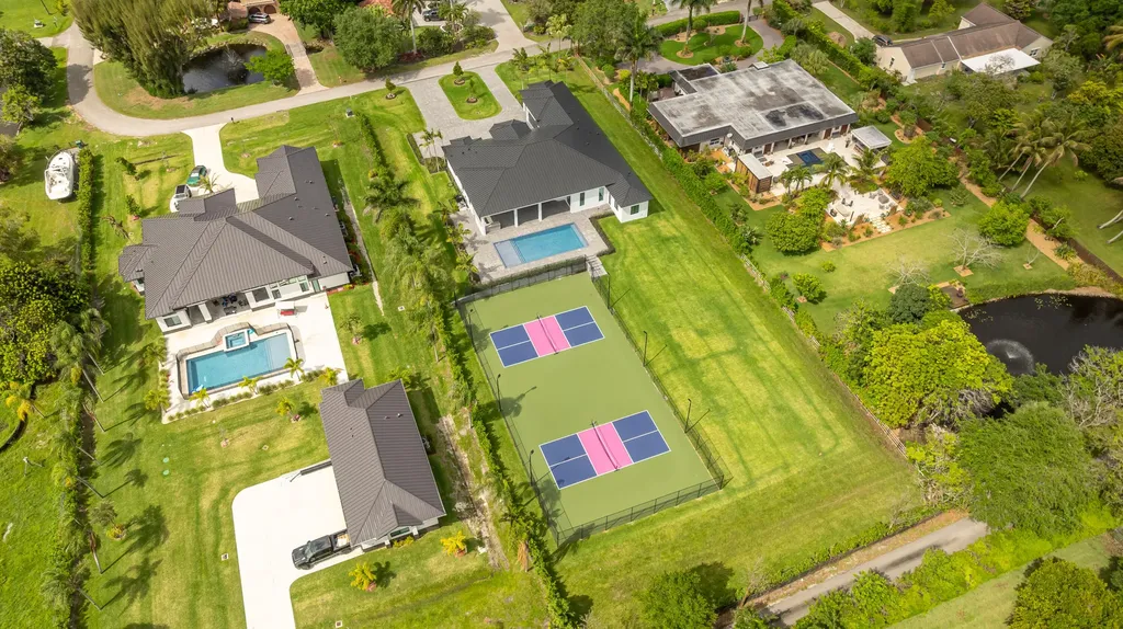 11000 SW 30th Court Davie FL 33328