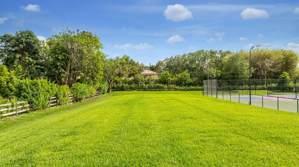 11000 SW 30th Court Davie FL 33328
