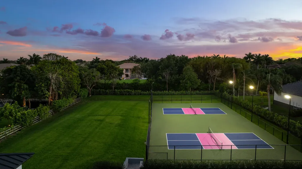 11000 SW 30th Court Davie FL 33328