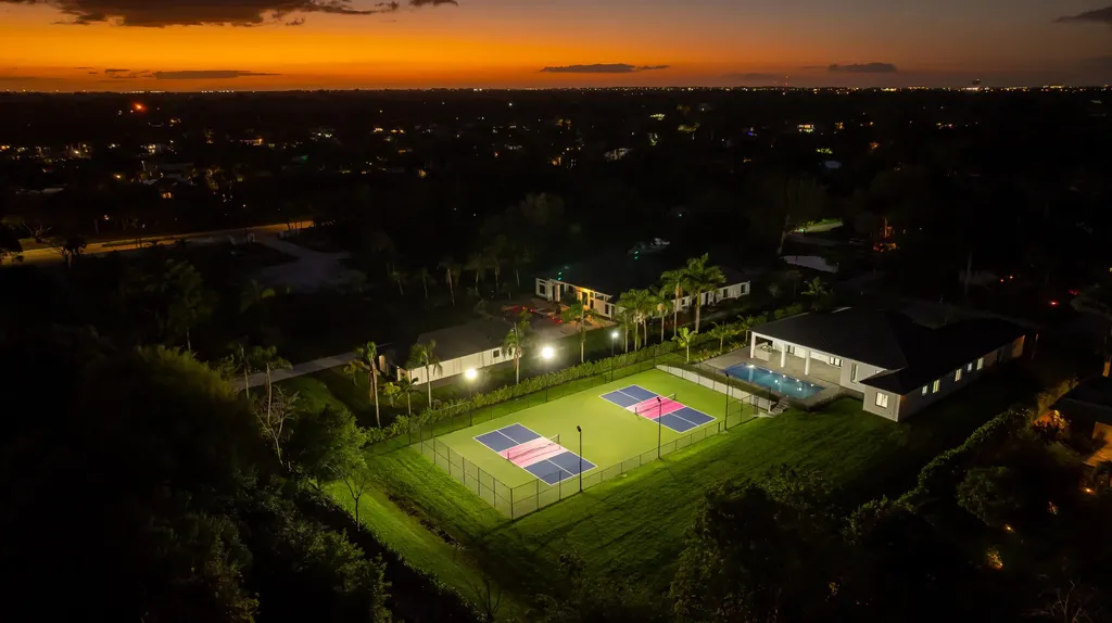 11000 SW 30th Court Davie FL 33328