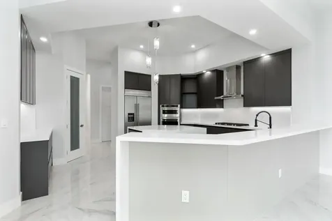 11000 SW 30th Court Davie FL 33328