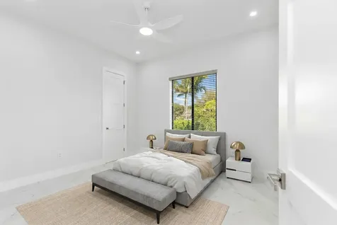 11000 SW 30th Court Davie FL 33328