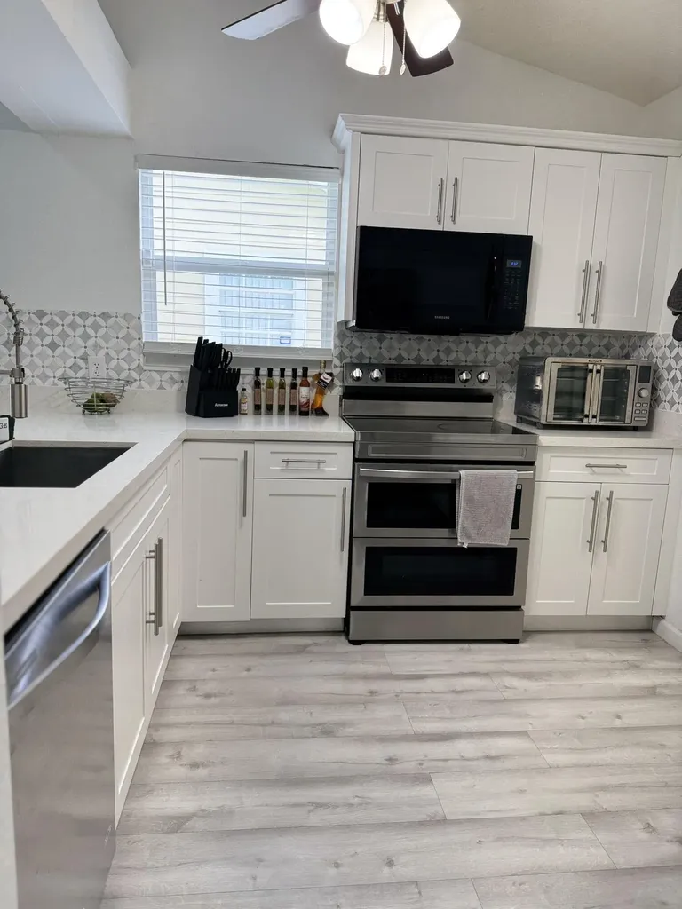 1518 Royal Forest Court Palm Springs FL 33406