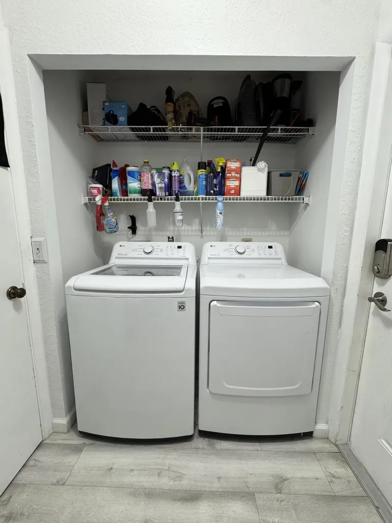 1518 Royal Forest Court Palm Springs FL 33406