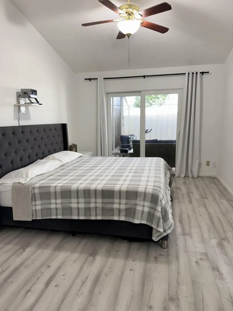 1518 Royal Forest Court Palm Springs FL 33406