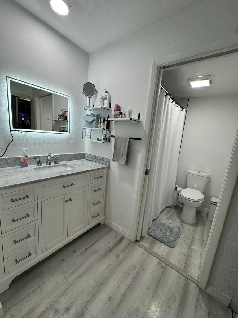 1518 Royal Forest Court Palm Springs FL 33406