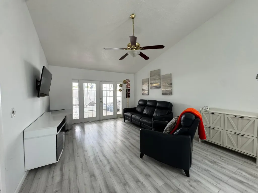 1518 Royal Forest Court Palm Springs FL 33406