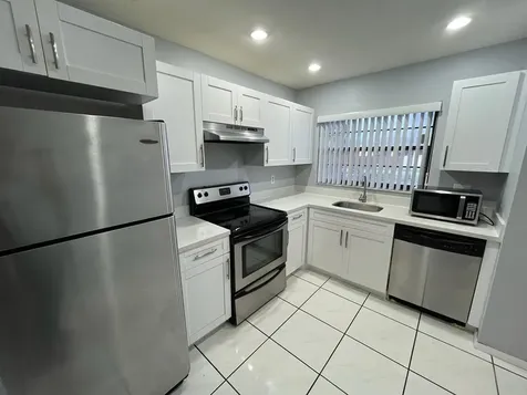 1504 NW 89th Terrace Pembroke Pines FL 33024