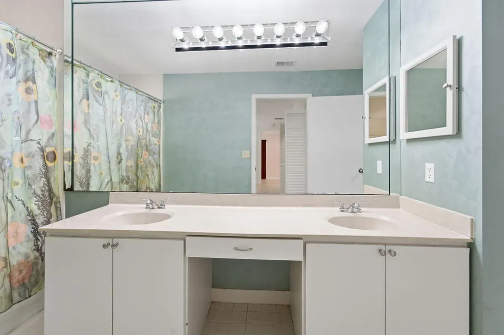 5562 Reynolds Road Lake Worth FL 33449