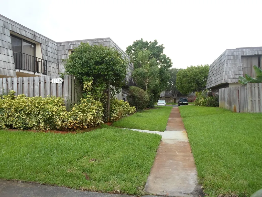1674 Forest Lakes Circle West Palm Beach FL 33406
