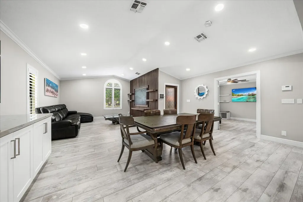 8809 NW 55th Place Coral Springs FL 33067
