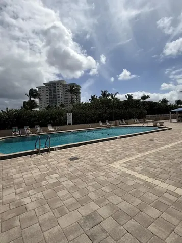 2000 S Ocean Boulevard Lauderdale By The Sea FL 33062