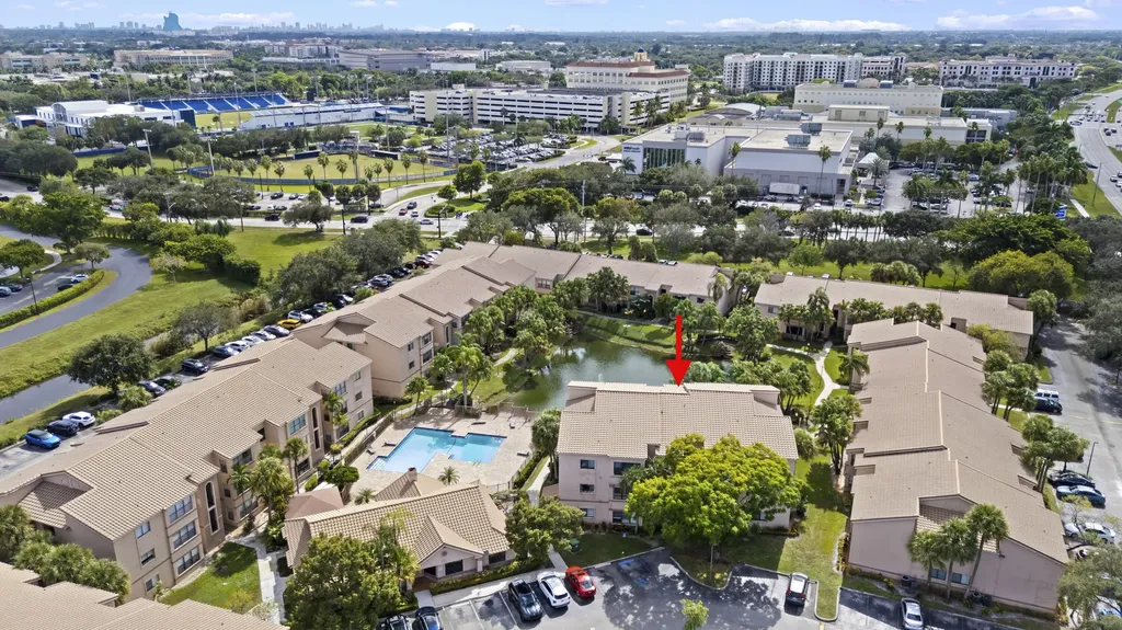 2986 S University Drive Davie FL 33328
