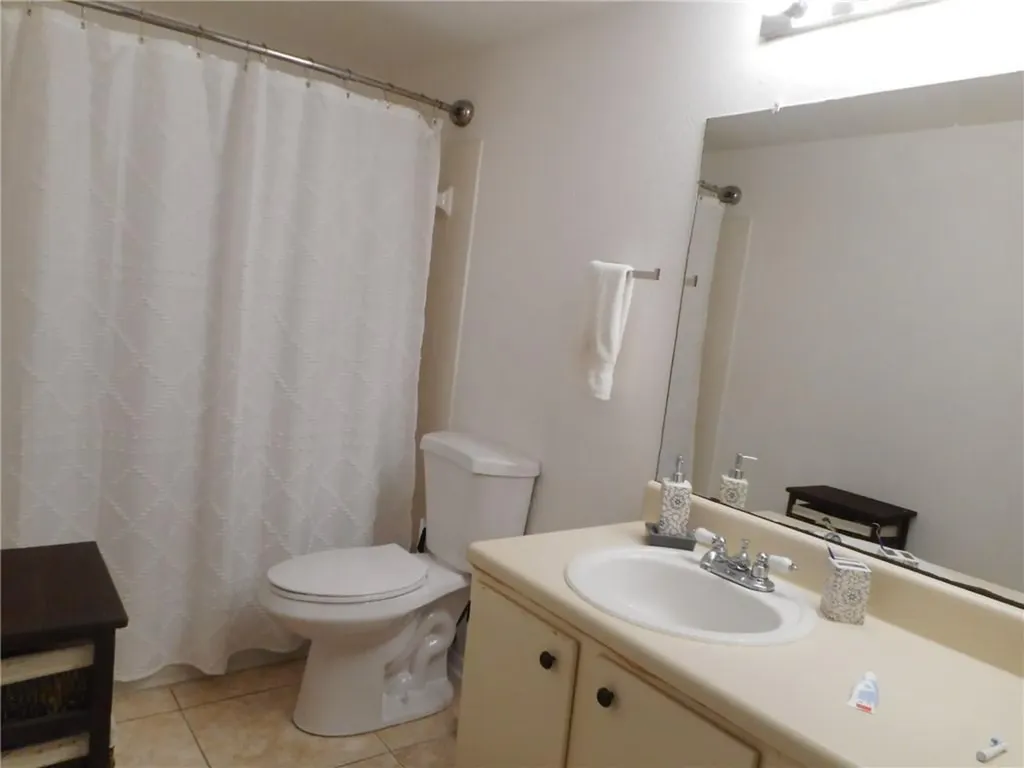 2986 S University Drive Davie FL 33328