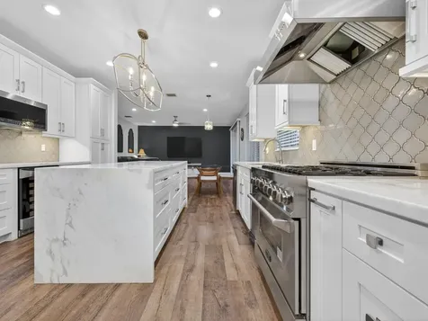 552 Penta Court Weston FL 33327