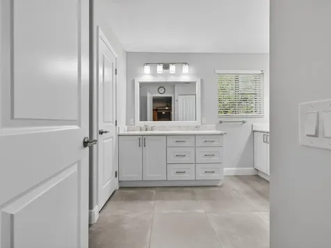552 Penta Court Weston FL 33327