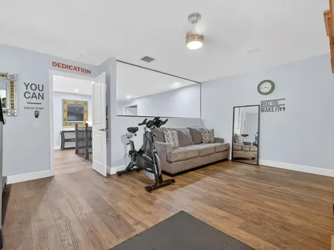 552 Penta Court Weston FL 33327