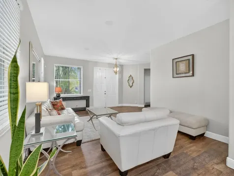 552 Penta Court Weston FL 33327