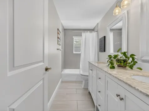 552 Penta Court Weston FL 33327