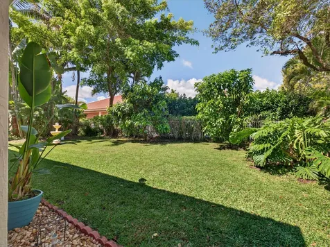 552 Penta Court Weston FL 33327