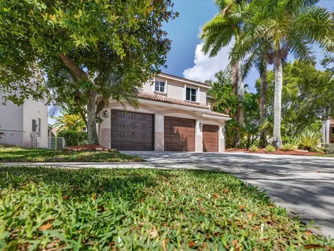 552 Penta Court Weston FL 33327