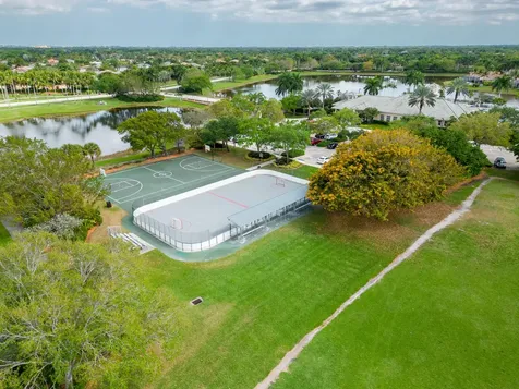552 Penta Court Weston FL 33327